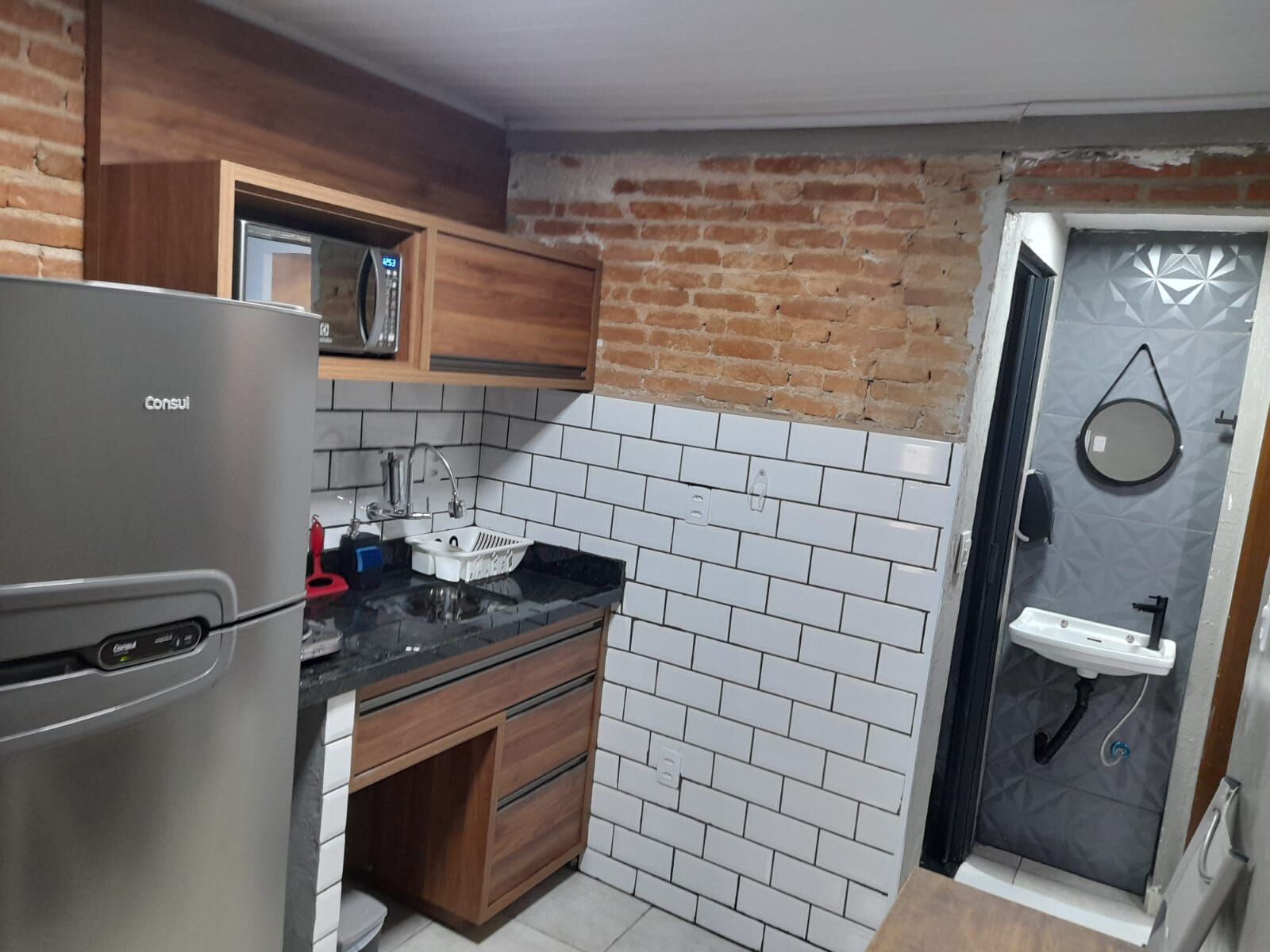 Kitnet e Studio à venda com 6 quartos, 185m² - Foto 3