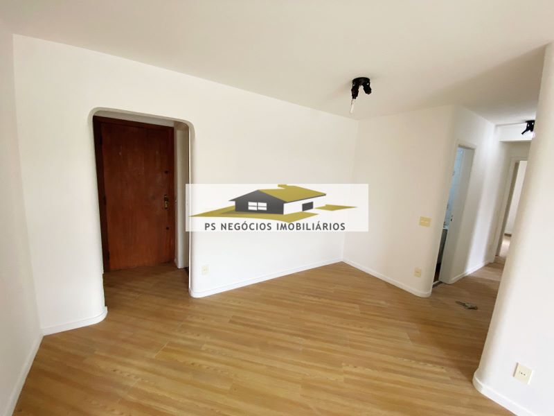 Apartamento à venda com 3 quartos, 83m² - Foto 2