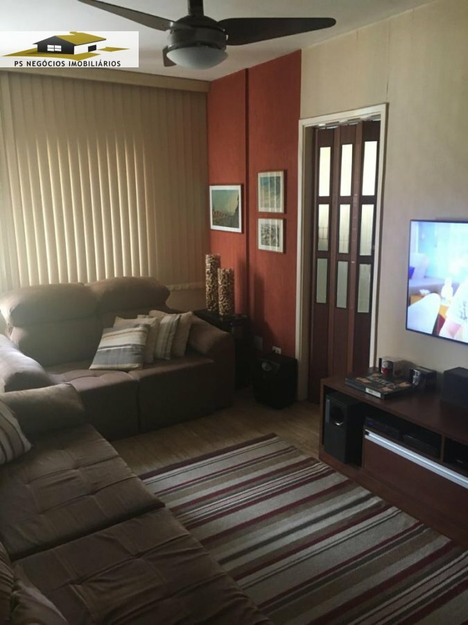 Apartamento à venda com 2 quartos, 70m² - Foto 1