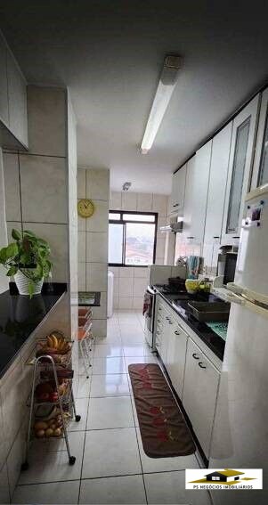 Apartamento à venda com 2 quartos, 62m² - Foto 10