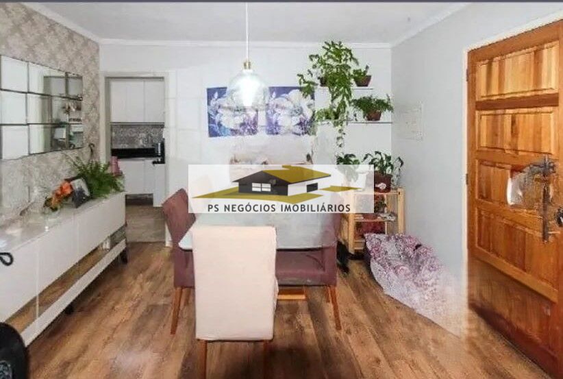 Apartamento à venda com 3 quartos, 75m² - Foto 2