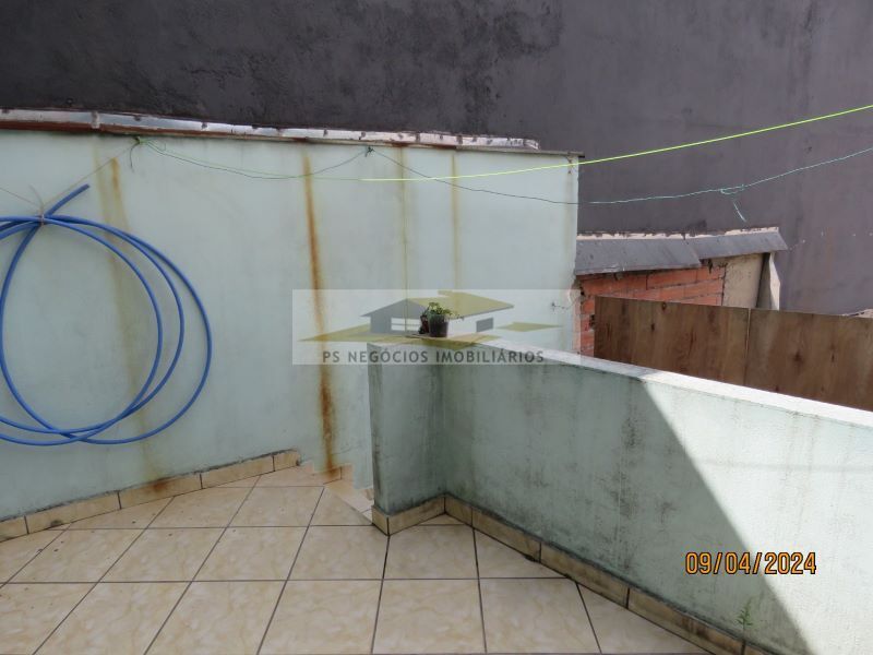 Sobrado à venda com 2 quartos, 120m² - Foto 44