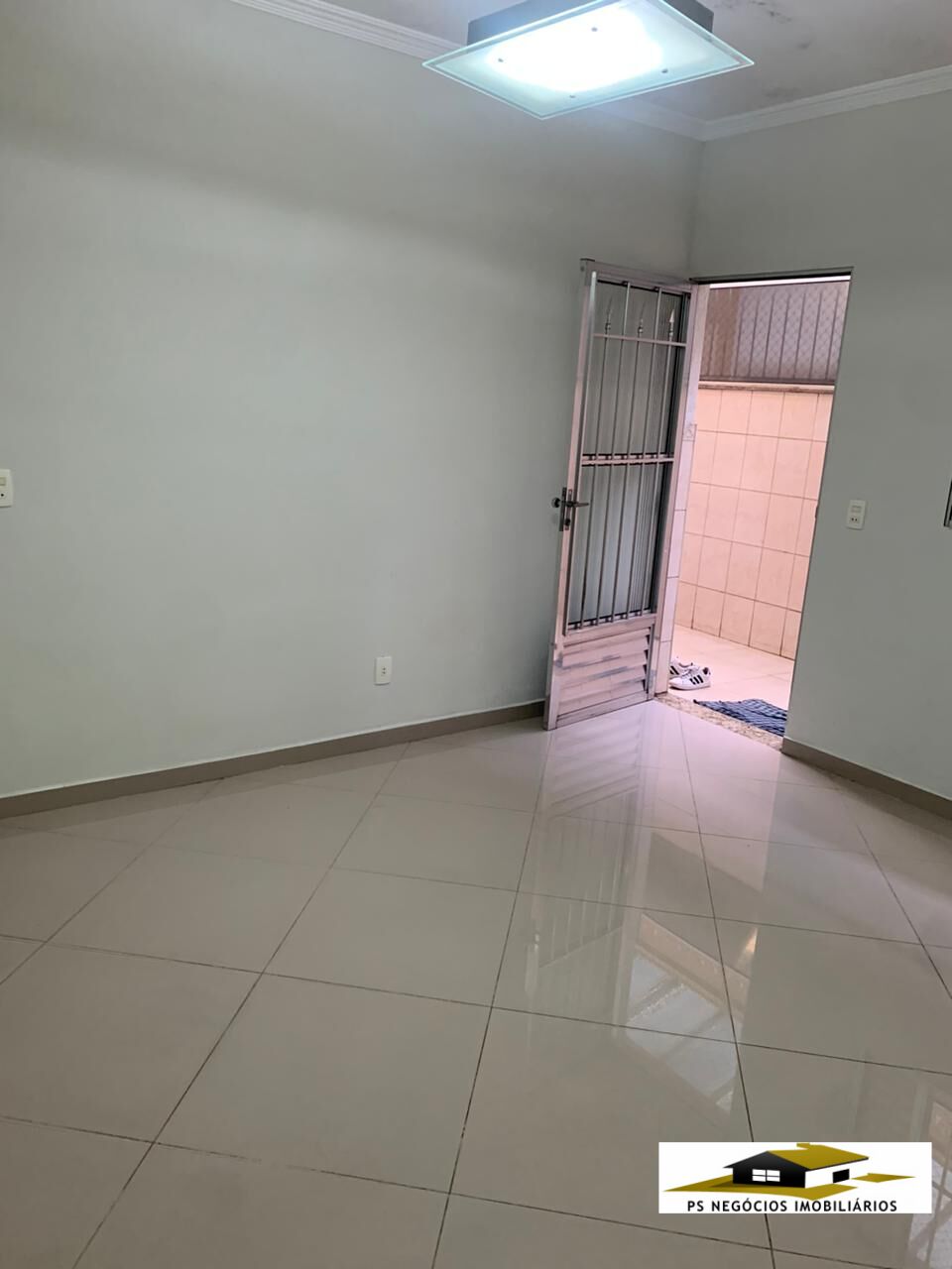 Casa à venda com 2 quartos, 211m² - Foto 5