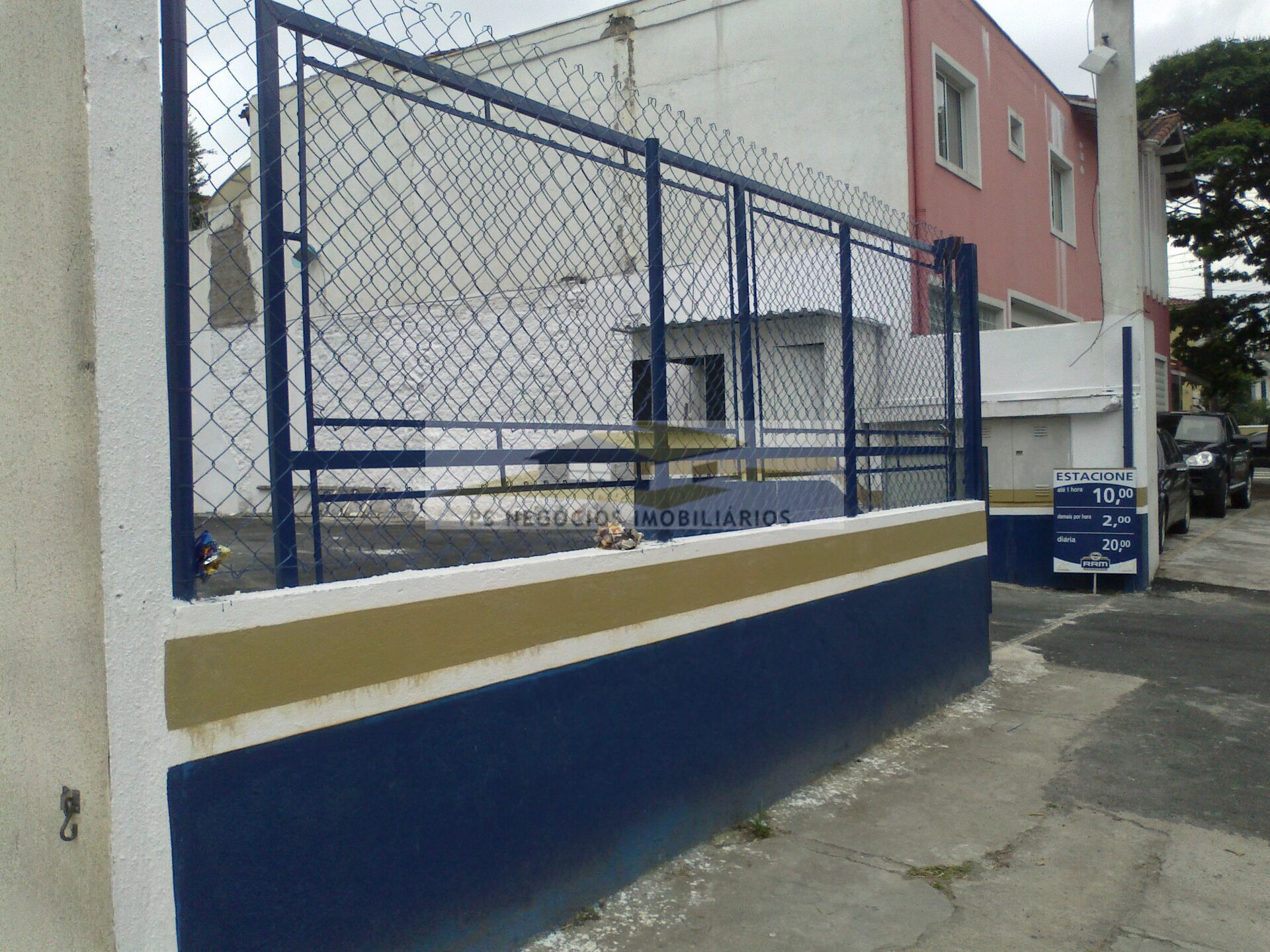 Terreno para alugar, 330m² - Foto 1