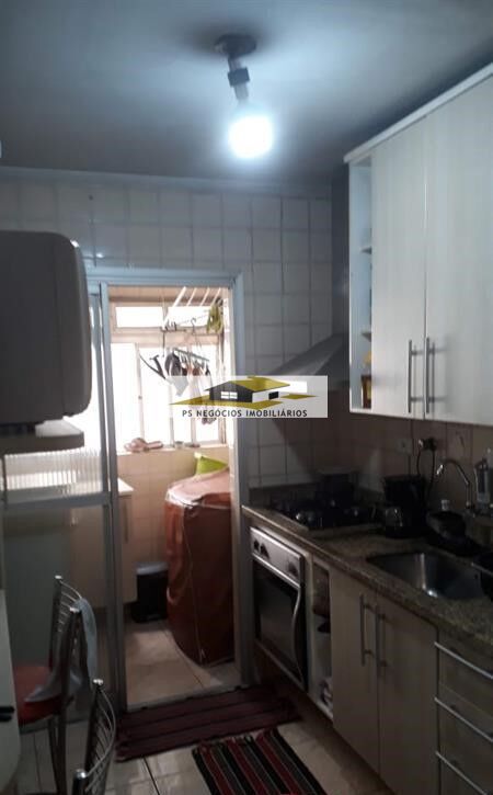 Apartamento à venda com 2 quartos, 55m² - Foto 11