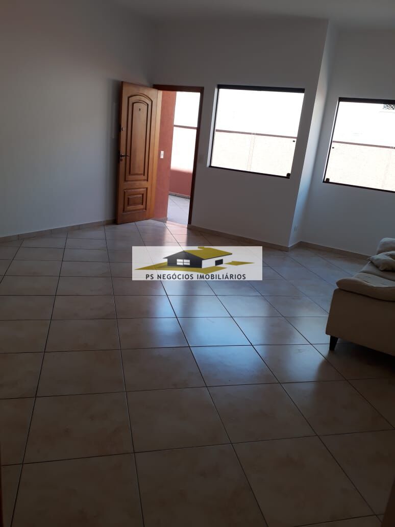 Casa de Condomínio à venda com 3 quartos, 203m² - Foto 2