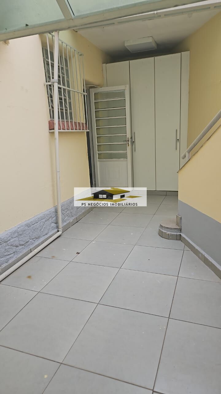 Sobrado à venda com 9 quartos, 237m² - Foto 13