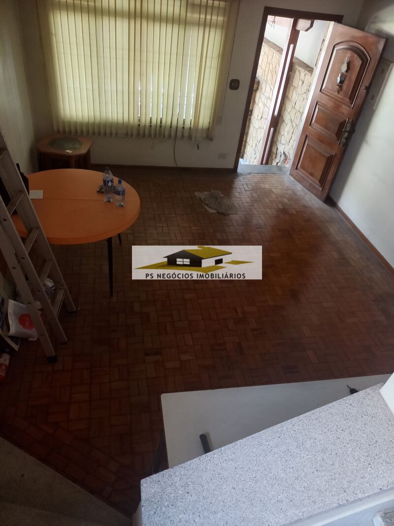 Sobrado à venda com 2 quartos, 170m² - Foto 2