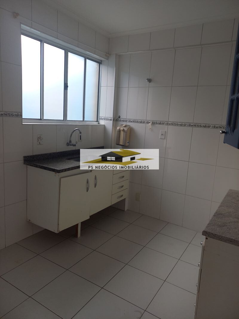 Apartamento à venda com 2 quartos, 70m² - Foto 4