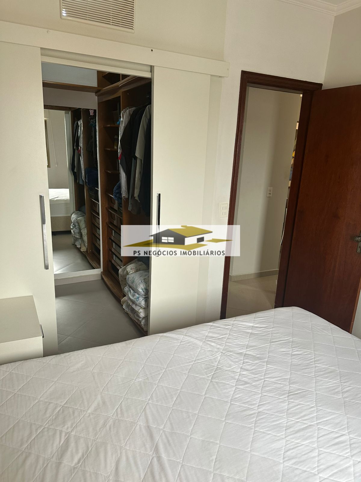 Apartamento à venda com 2 quartos, 70m² - Foto 13