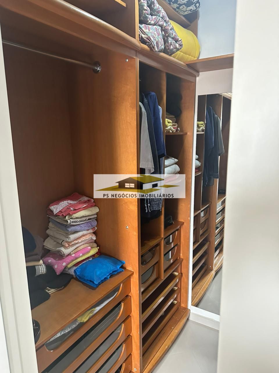 Apartamento à venda com 2 quartos, 70m² - Foto 17