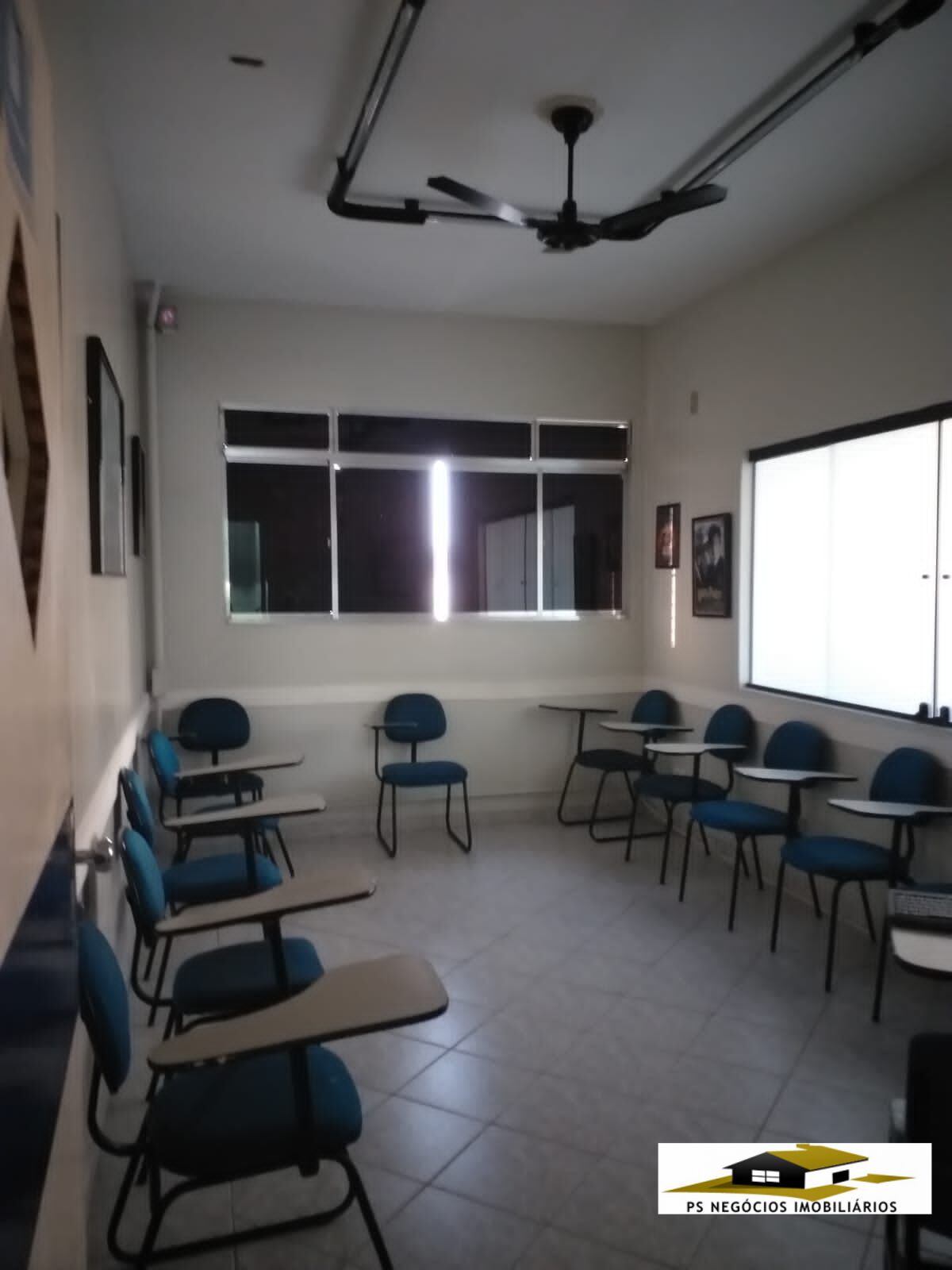 Prédio Inteiro à venda com 17 quartos, 250m² - Foto 12