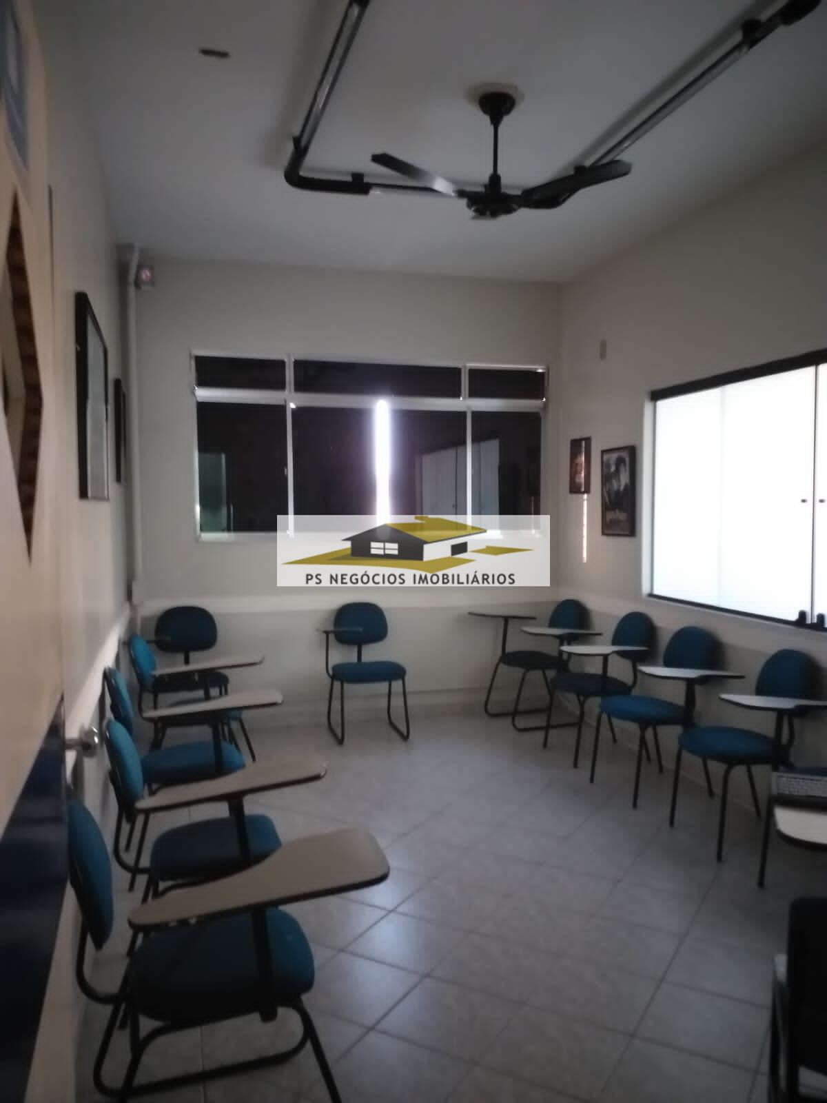 Prédio Inteiro à venda com 17 quartos, 250m² - Foto 12