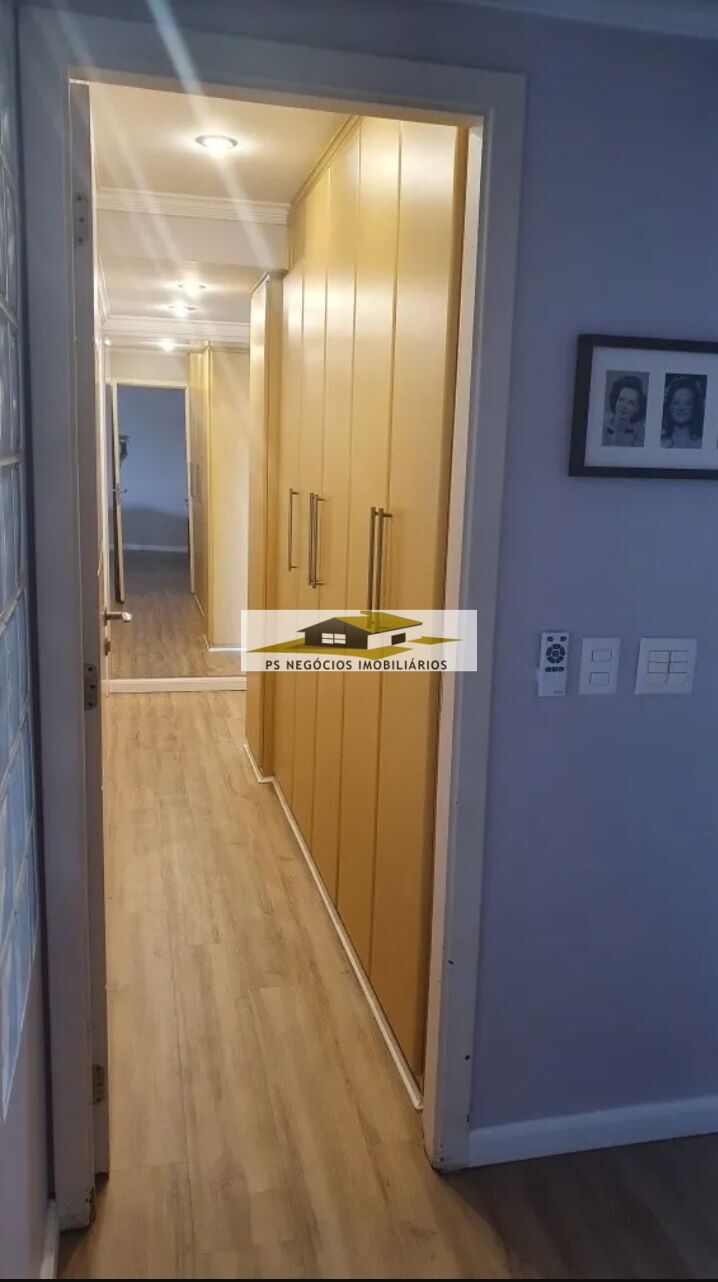 Apartamento à venda com 3 quartos, 140m² - Foto 4