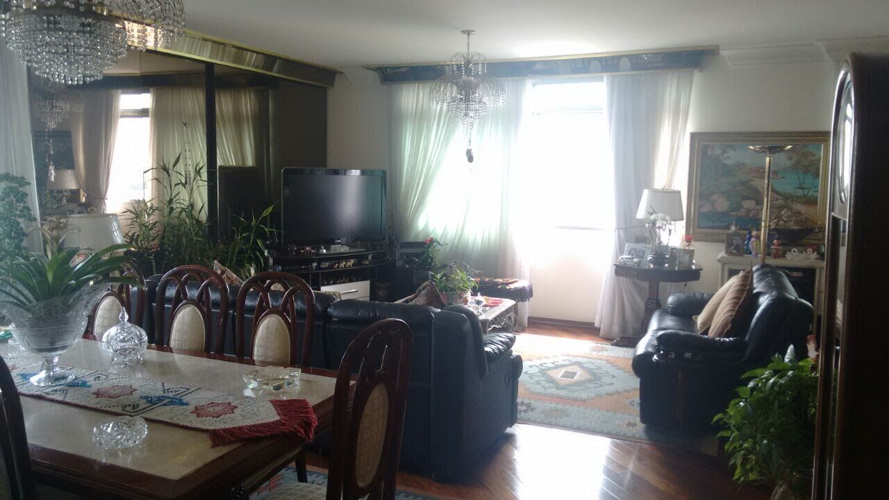 Apartamento à venda com 3 quartos, 198m² - Foto 4