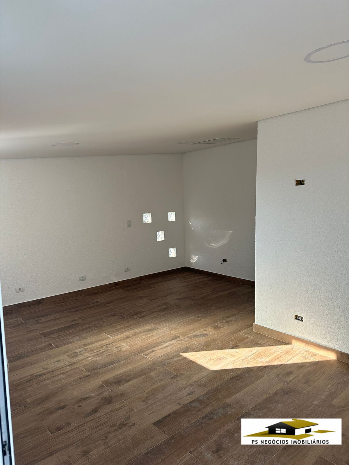 Conjunto Comercial-Sala para alugar com 1 quarto, 50m² - Foto 2