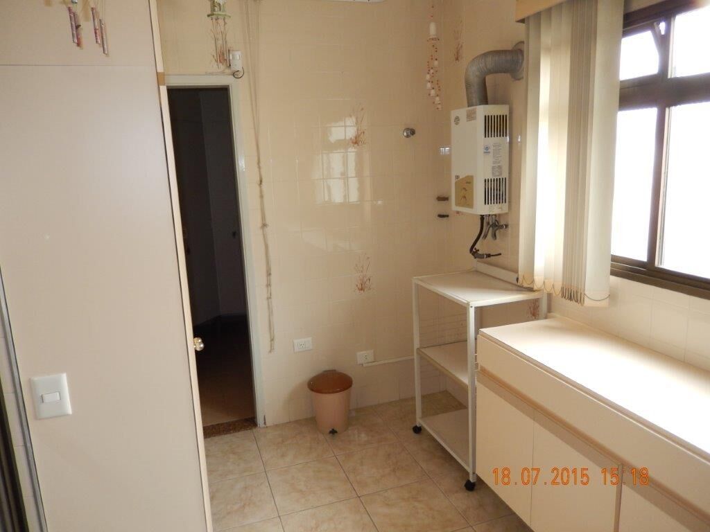 Apartamento à venda com 3 quartos, 129m² - Foto 18