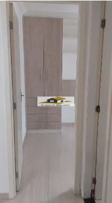 Apartamento à venda com 2 quartos, 42m² - Foto 4