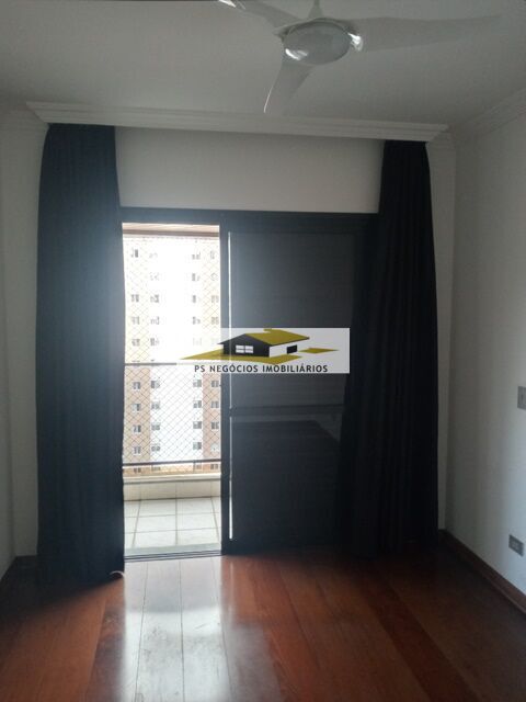 Apartamento para alugar com 3 quartos, 125m² - Foto 19