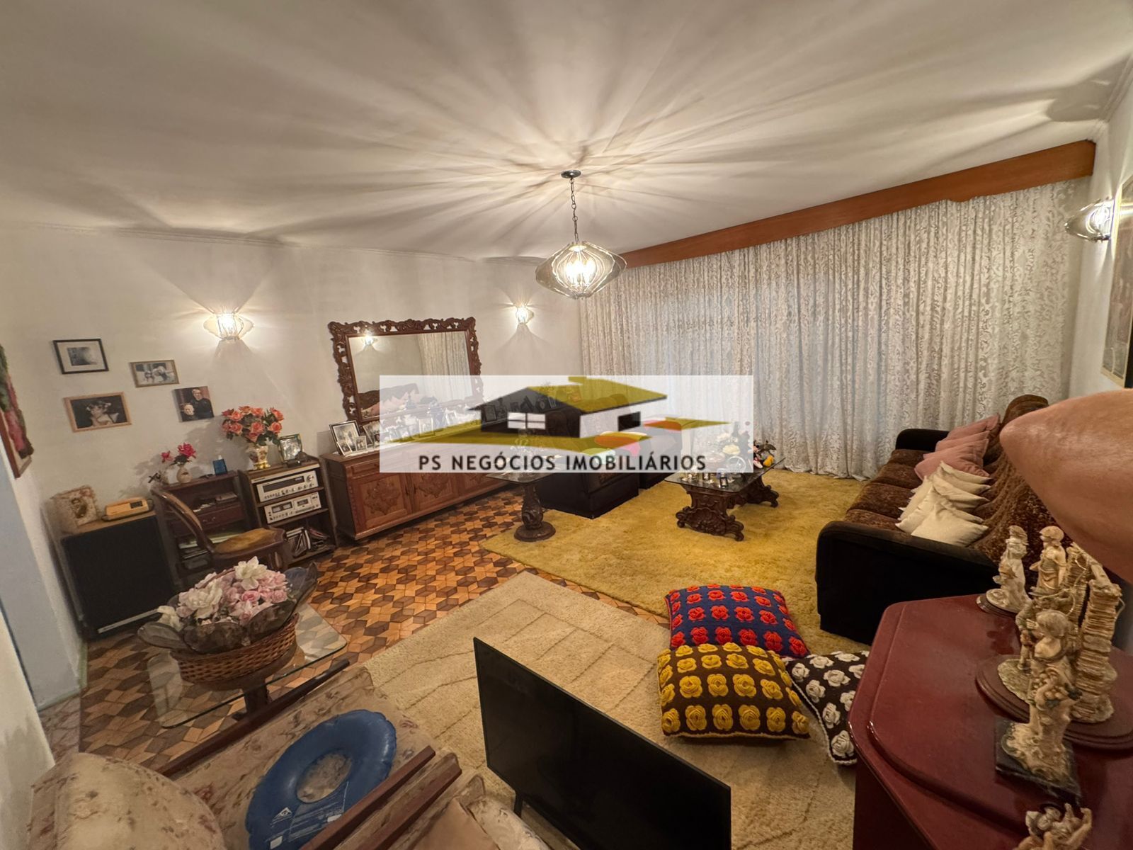 Sobrado, 3 quartos, 218 m² - Foto 2