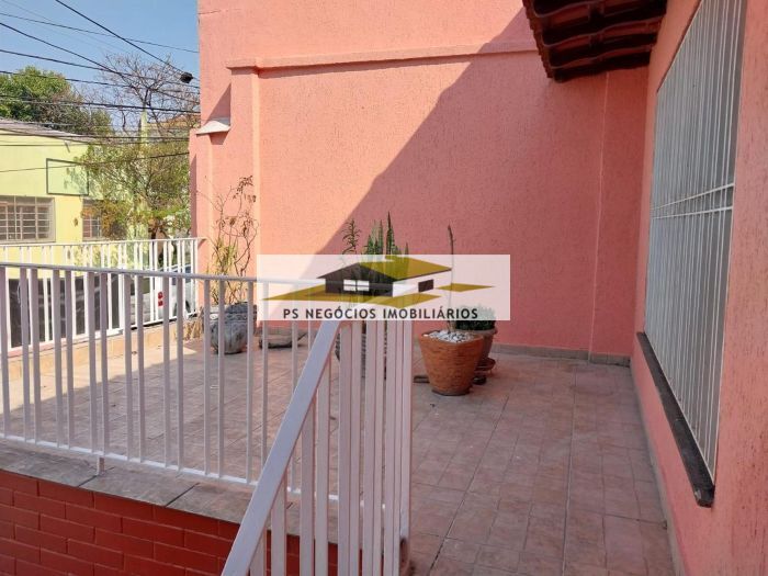 Casa à venda com 2 quartos, 68m² - Foto 8
