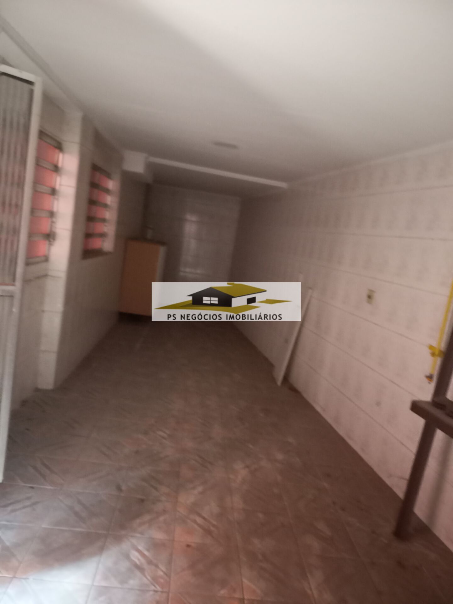 Casa para alugar com 8 quartos, 360m² - Foto 1