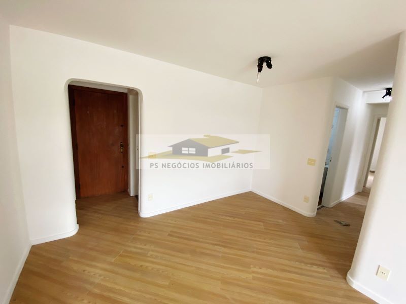 Apartamento para alugar com 3 quartos, 83m² - Foto 2