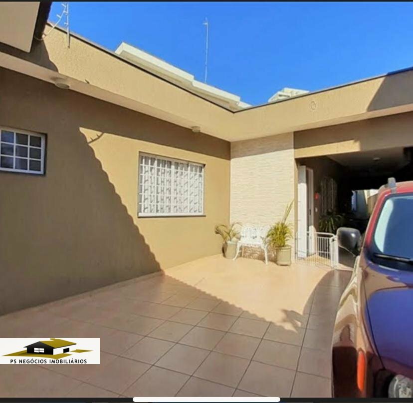 Casa à venda com 4 quartos, 200m² - Foto 2