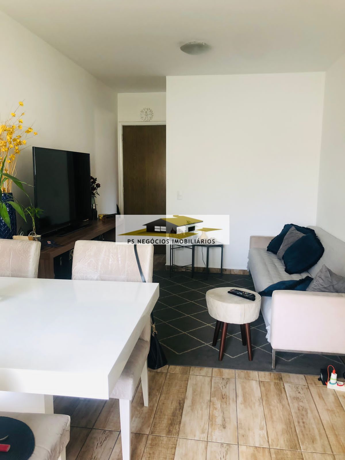 Apartamento à venda com 2 quartos, 56m² - Foto 2