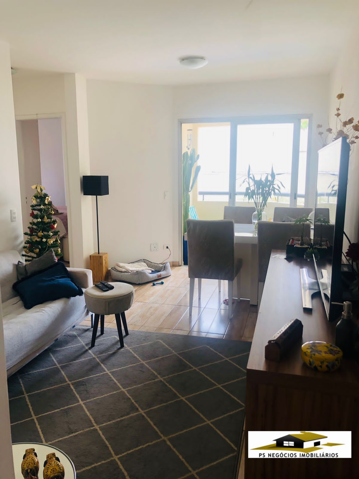 Apartamento à venda com 2 quartos, 56m² - Foto 1