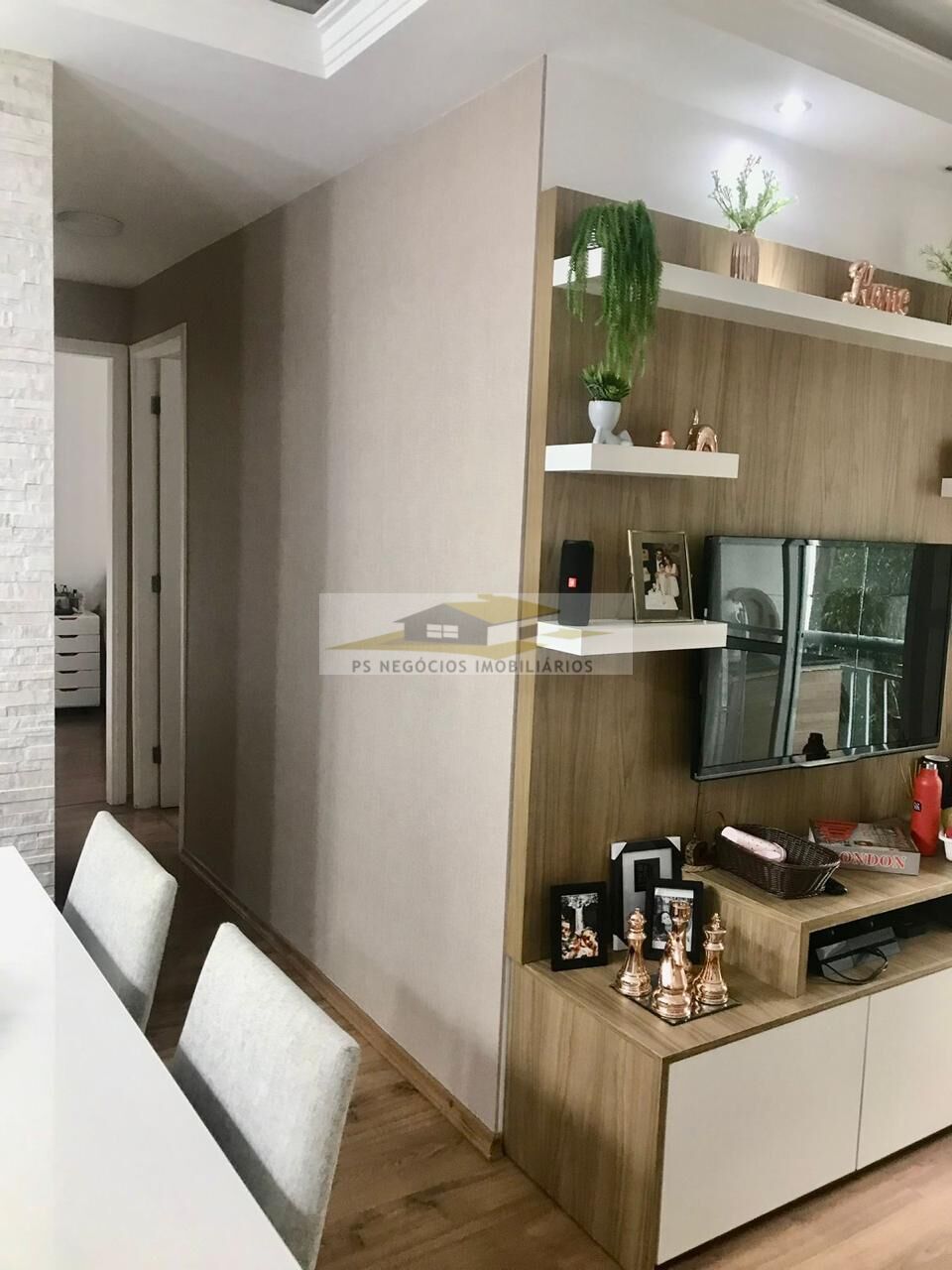 Apartamento à venda com 2 quartos, 52m² - Foto 2