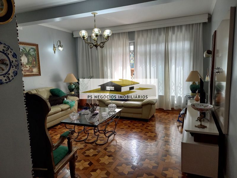 Sobrado à venda com 3 quartos, 224m² - Foto 1