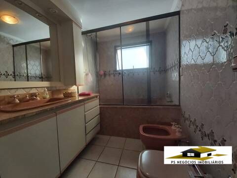 Apartamento à venda com 4 quartos, 200m² - Foto 18