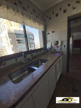 Apartamento à venda com 4 quartos, 200m² - Foto 25