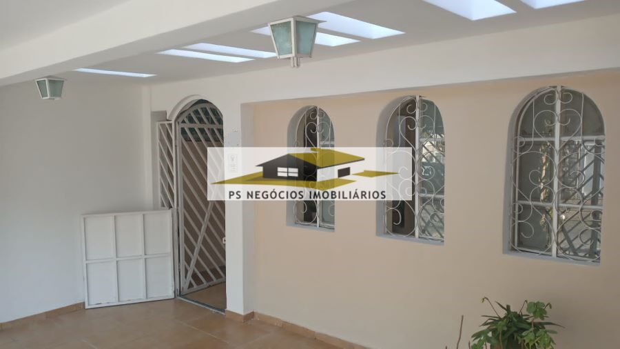 Sobrado à venda com 3 quartos, 230m² - Foto 1
