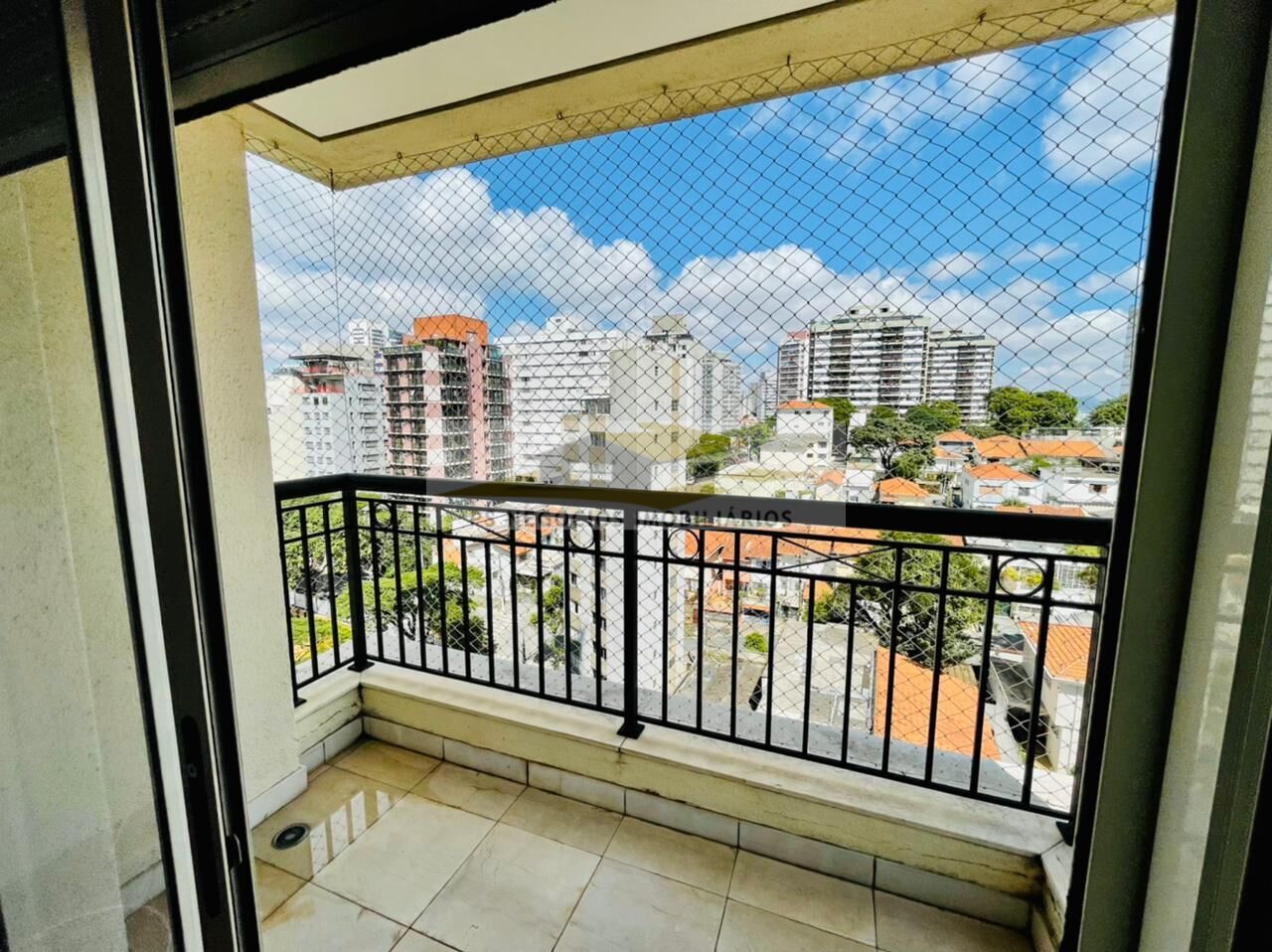 Apartamento à venda com 3 quartos, 215m² - Foto 9