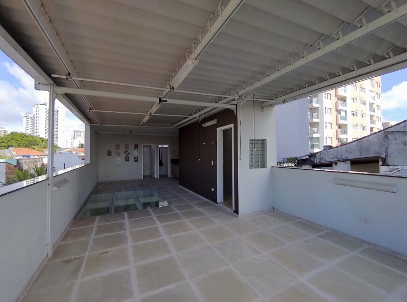 Sobrado à venda com 2 quartos, 220m² - Foto 35