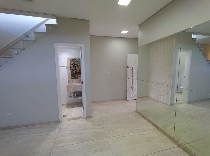 Sobrado à venda com 2 quartos, 220m² - Foto 6