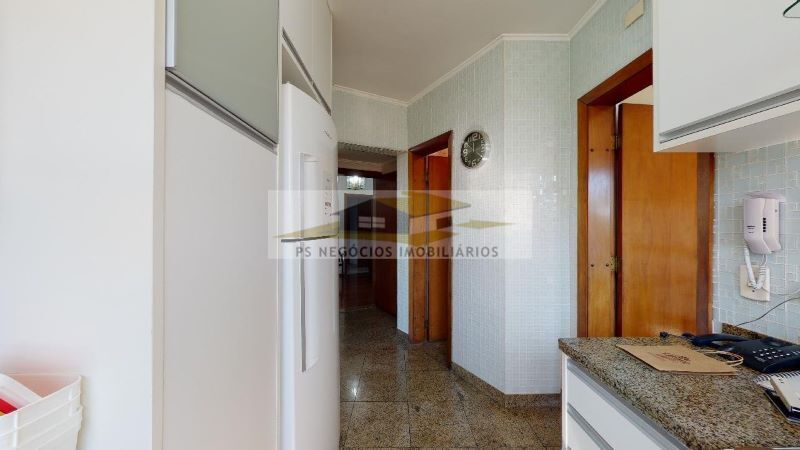 Apartamento à venda com 4 quartos, 190m² - Foto 17