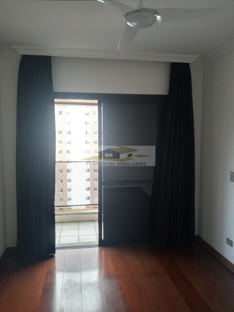 Apartamento à venda com 3 quartos, 125m² - Foto 19