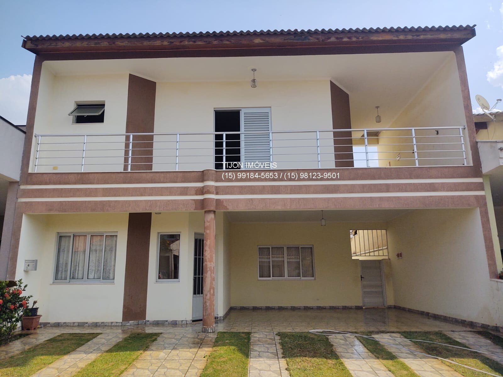 Casa de Condomínio à venda com 4 quartos, 280m² - Foto 1