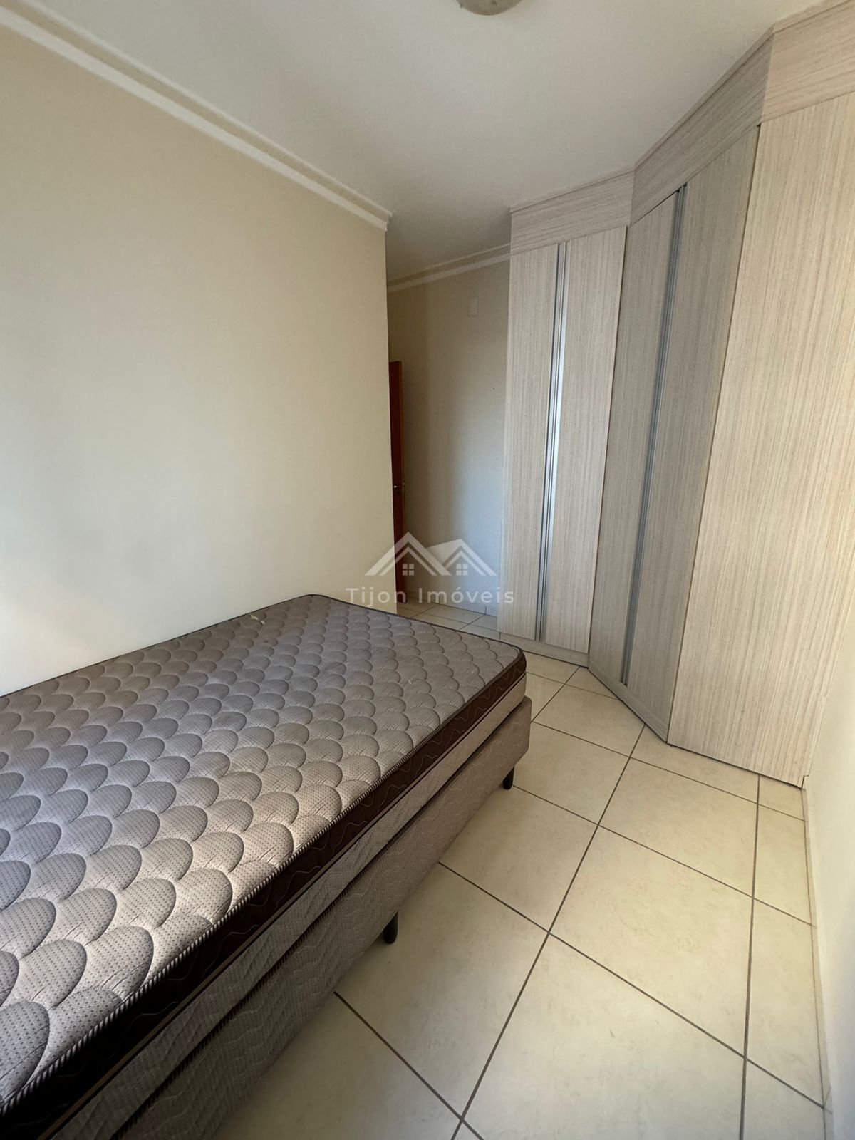 Apartamento para alugar com 2 quartos, 60m² - Foto 13