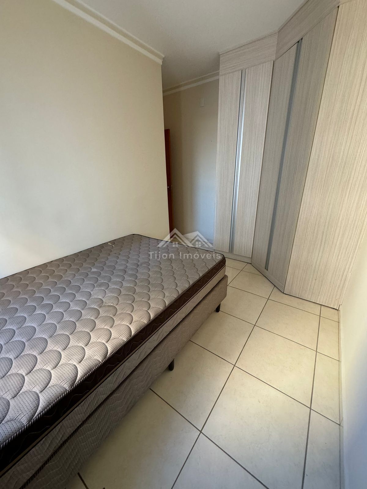 Apartamento para alugar com 2 quartos, 60m² - Foto 8