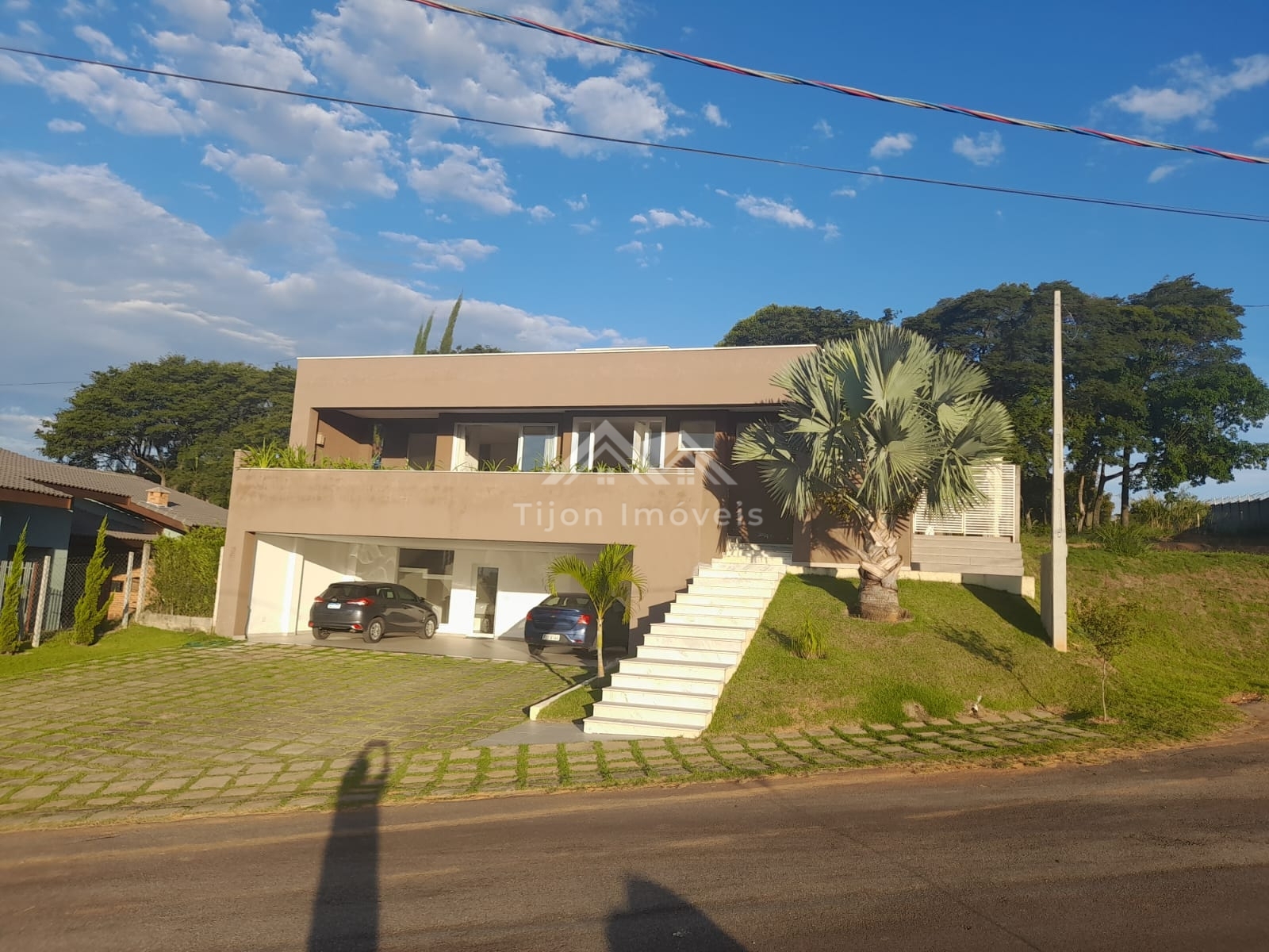 Casa de Condomínio à venda com 3 quartos, 420m² - Foto 2