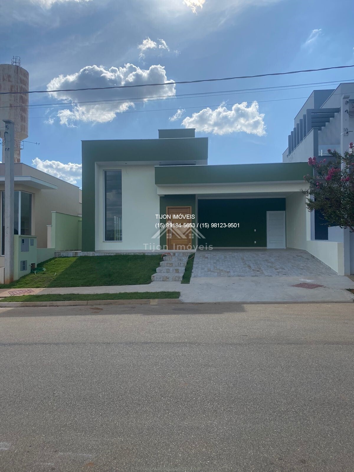 Casa de Condomínio à venda com 3 quartos, 180m² - Foto 1