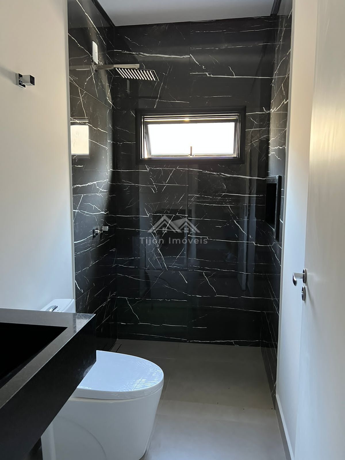 Casa à venda com 3 quartos, 300m² - Foto 17