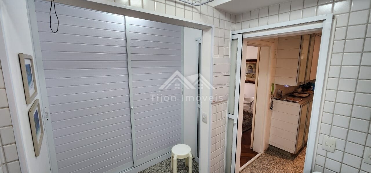 Apartamento à venda com 3 quartos, 135m² - Foto 22