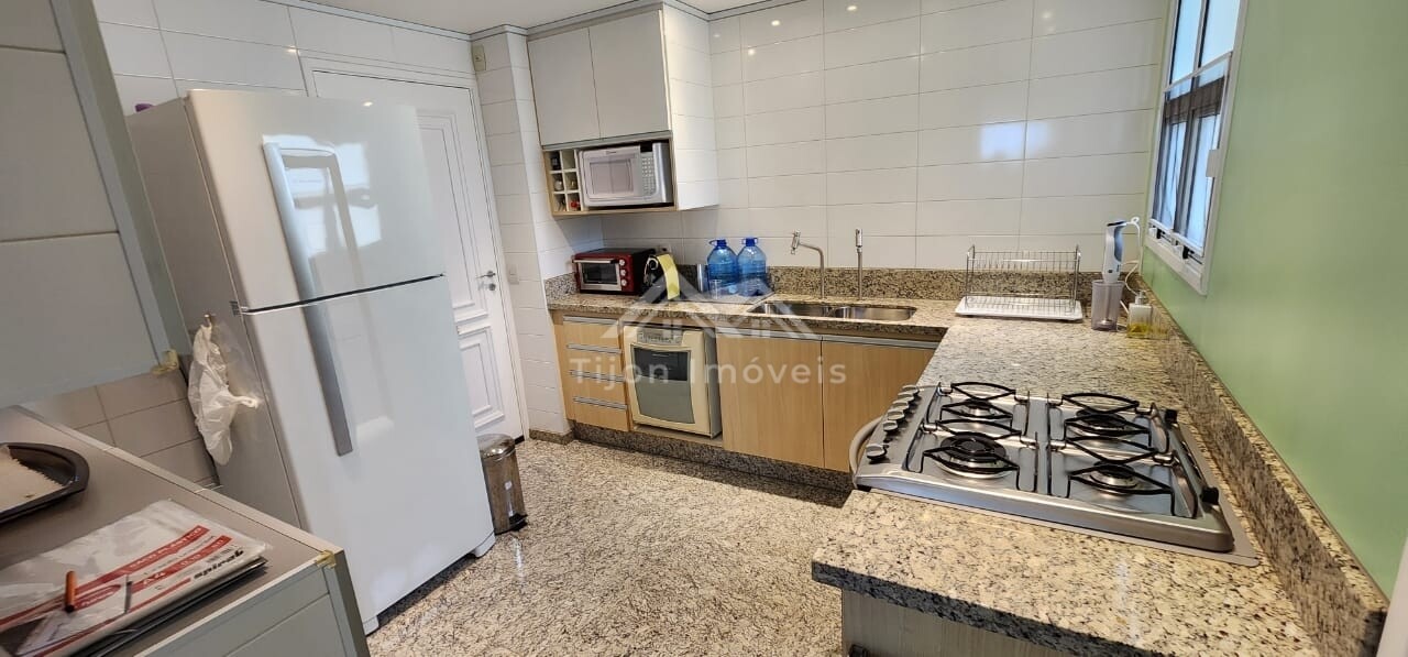 Apartamento à venda com 3 quartos, 135m² - Foto 21