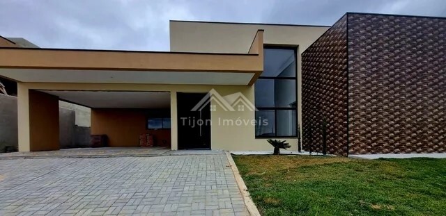 Casa à venda com 3 quartos, 350m² - Foto 1