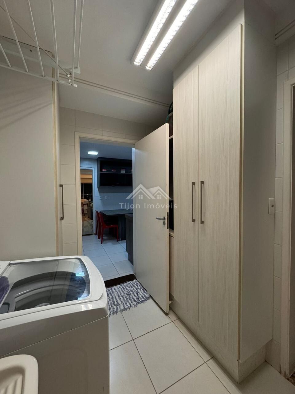 Apartamento à venda com 3 quartos, 157m² - Foto 17